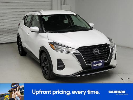 2022 Nissan Kicks SV