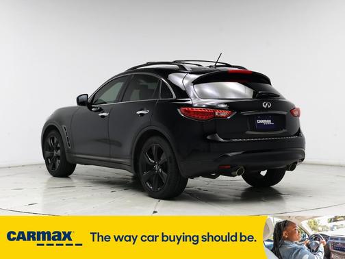 2017 INFINITI QX70