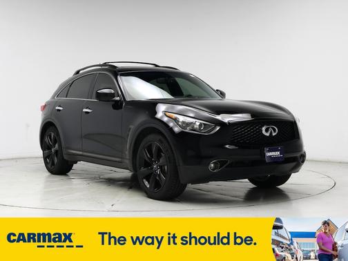 2017 INFINITI QX70