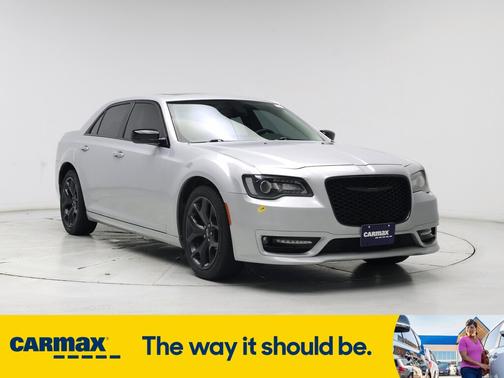 2020 Chrysler 300 Touring
