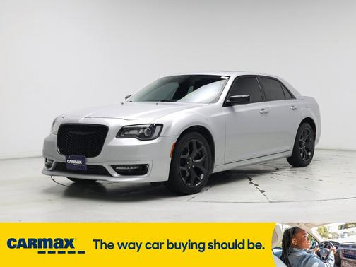 2020 Chrysler 300 Touring
