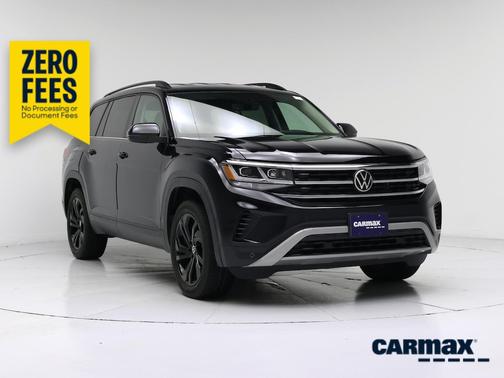 Black 2022 Volkswagen Atlas SE w/Tech