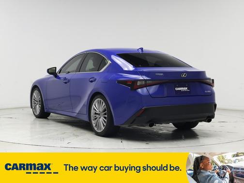 2023 Lexus IS 300