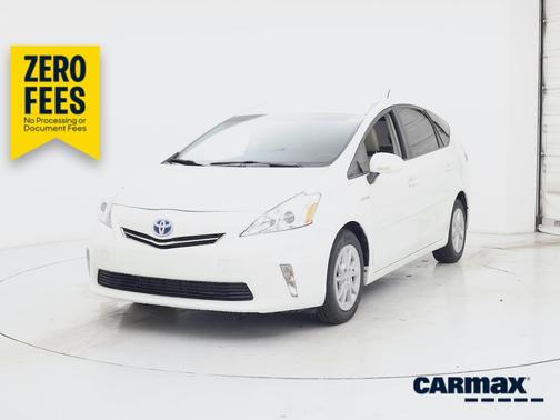 Pearl 2014 Toyota Prius v Three