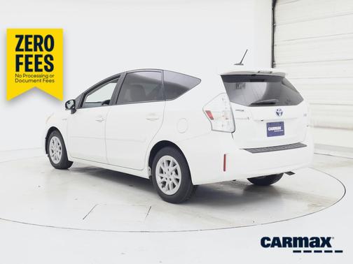 Pearl 2014 Toyota Prius v Three
