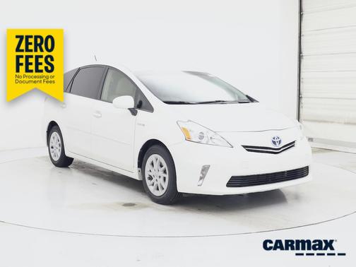 Pearl 2014 Toyota Prius v Three