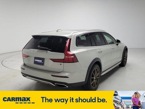 2020 Volvo V60 Cross Country T5