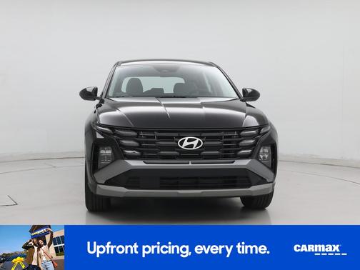 Black 2025 Hyundai TUCSON SE