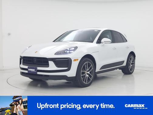 White 2023 Porsche Macan