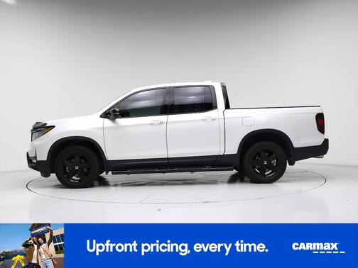 White 2021 Honda Ridgeline Black Edition