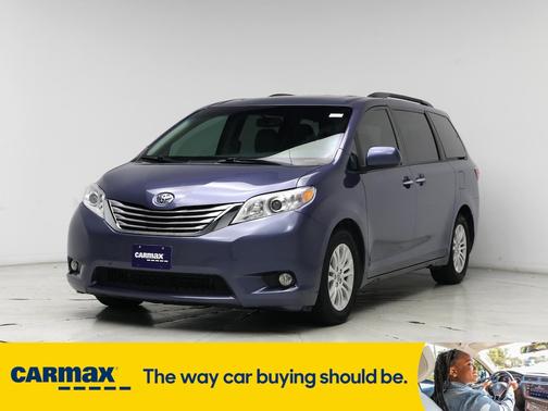 2017 Toyota Sienna XLE