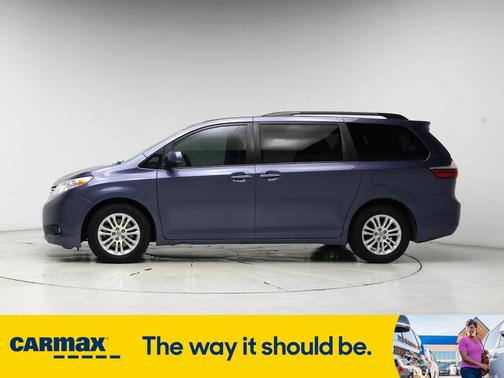 2017 Toyota Sienna XLE