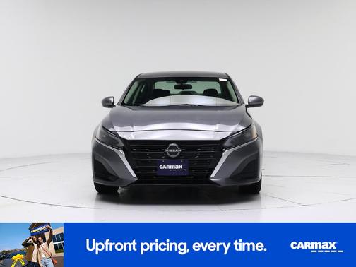 Gray 2023 Nissan Altima SV