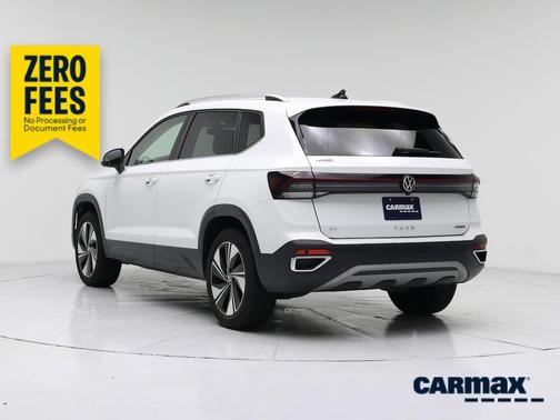 White 2025 Volkswagen Taos SE