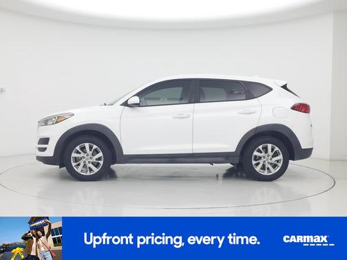 White 2019 Hyundai TUCSON SE