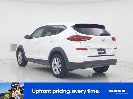 White 2019 Hyundai TUCSON SE