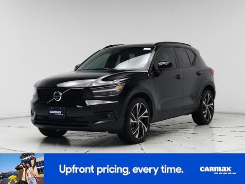 2022 Volvo XC40 T5 R-Design