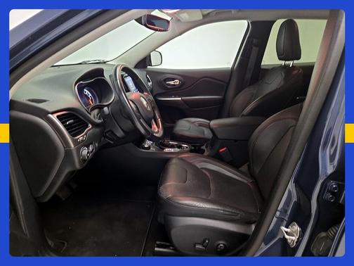 Blue 2020 Jeep Cherokee Limited