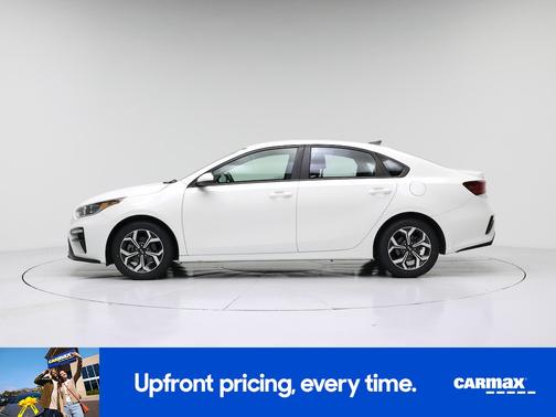 White 2019 Kia Forte LXS
