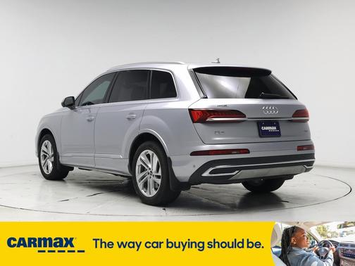 2022 Audi Q7 Premium Plus