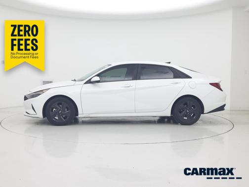 White 2021 Hyundai ELANTRA SEL