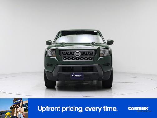 Green 2024 Nissan Frontier SV