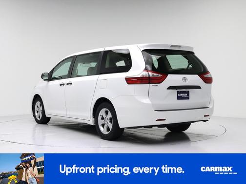 White 2017 Toyota Sienna L