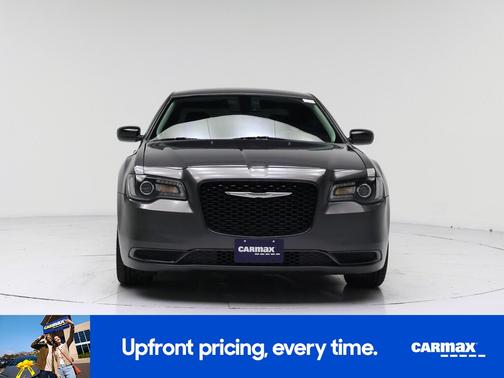 Gray 2018 Chrysler 300 Touring