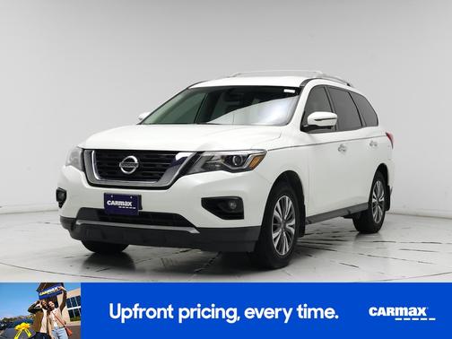 2017 Nissan Pathfinder SL