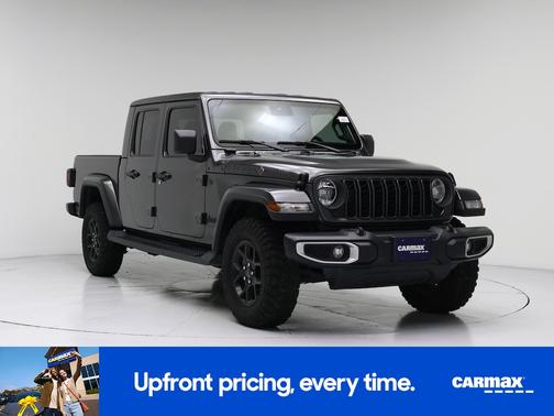 Gray 2025 Jeep Gladiator Texas Trail