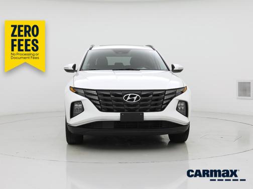 White 2023 Hyundai TUCSON SEL