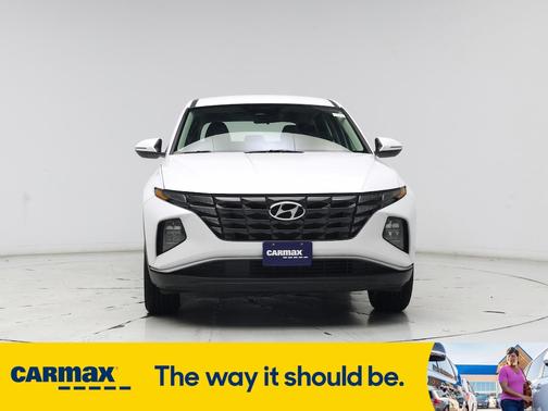 2022 Hyundai TUCSON SE