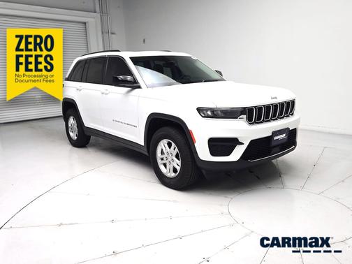 White 2023 Jeep Grand Cherokee Laredo