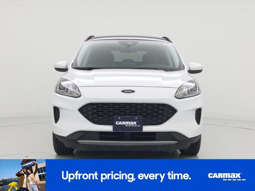 White 2021 Ford Escape SE