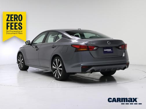 Gray 2022 Nissan Altima SR