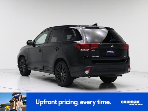 Black 2020 Mitsubishi Outlander LE