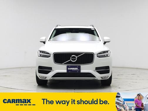2017 Volvo XC90 T6 Momentum