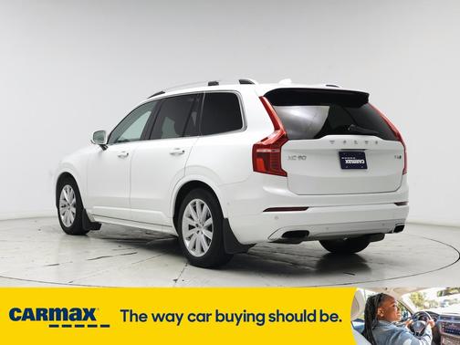 2017 Volvo XC90 T6 Momentum