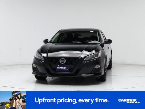 2022 Nissan Altima SR