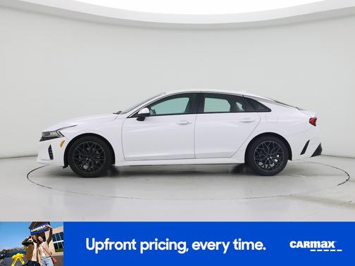 White 2023 Kia K5 LXS