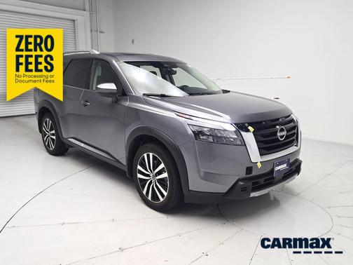 Gray 2025 Nissan Pathfinder Platinum