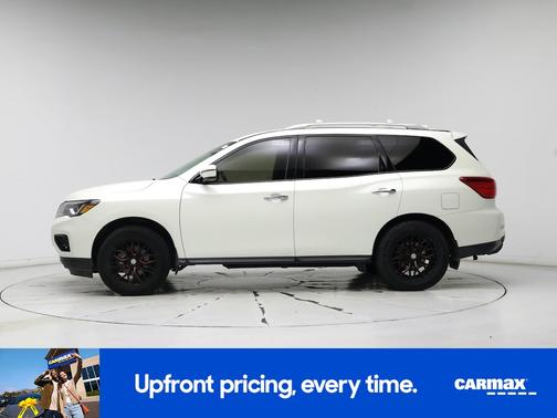 2020 Nissan Pathfinder SV