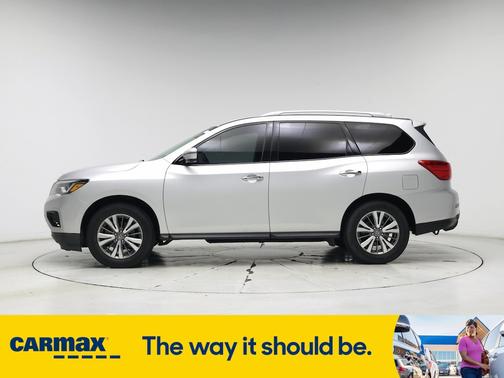 2019 Nissan Pathfinder SL