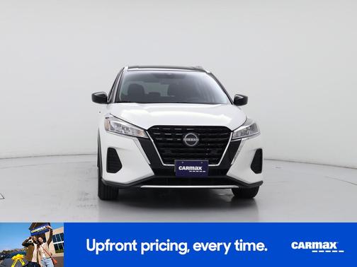 2022 Nissan Kicks SV