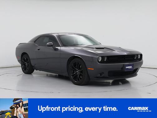 2017 Dodge Challenger SXT Plus