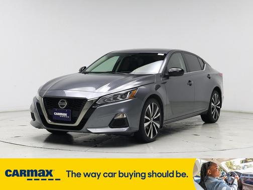 2022 Nissan Altima SR