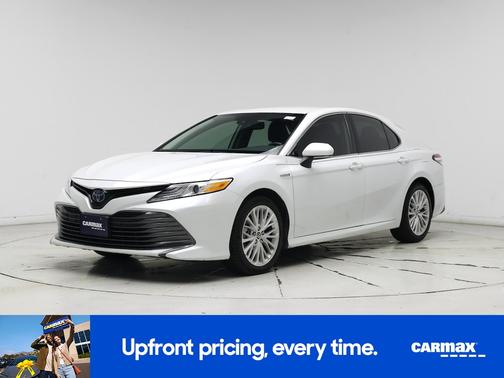 2020 Toyota Camry Hybrid XLE