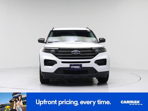 White 2021 Ford Explorer XLT