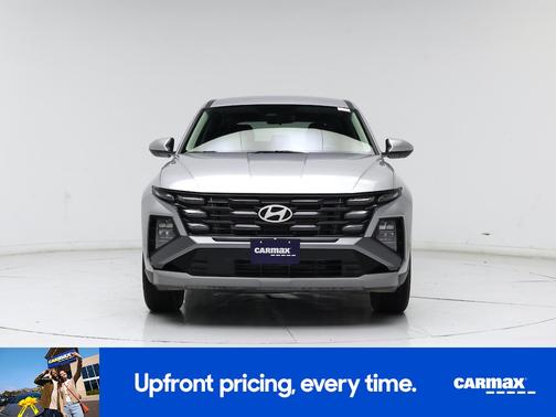 Silver 2025 Hyundai TUCSON SE