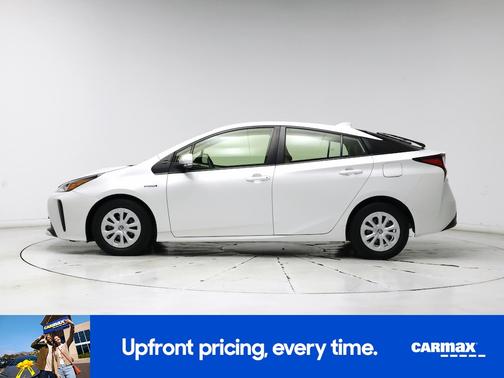 2022 Toyota Prius LE